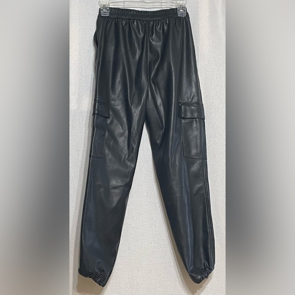 Love Tree vegan leather cargo pants - Picture 2 of 5